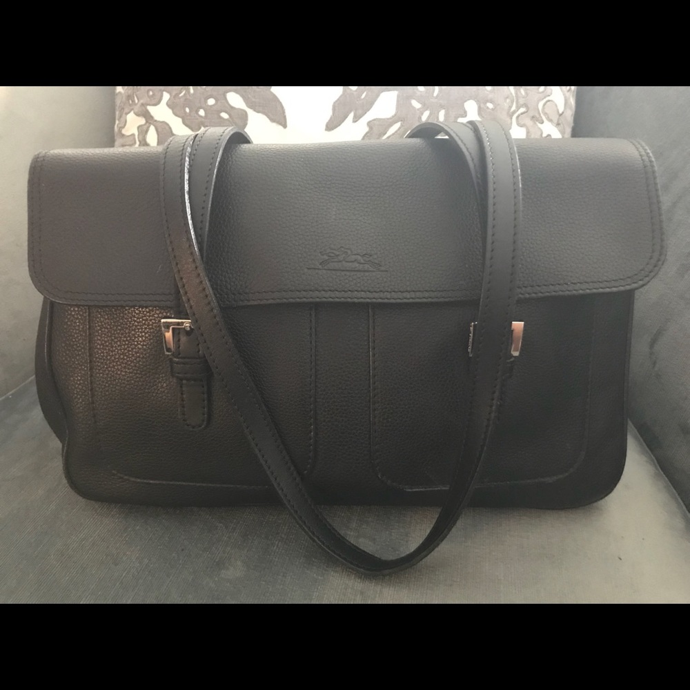 Longchamp Black Pebbled Leather Shoulder Bag